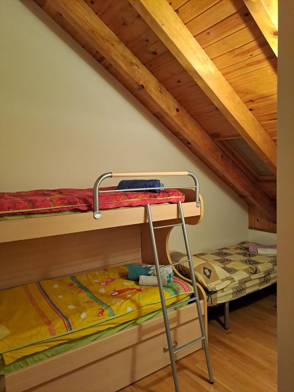 Duplex De Muntanya En Zona Verda A Escalo Ngoại thất bức ảnh